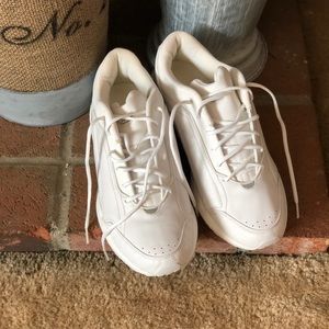 Reebok Walk Platinum DMX Walk Shoe